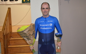 Cédric DUCAU vainqueur en deuxième catégorie.