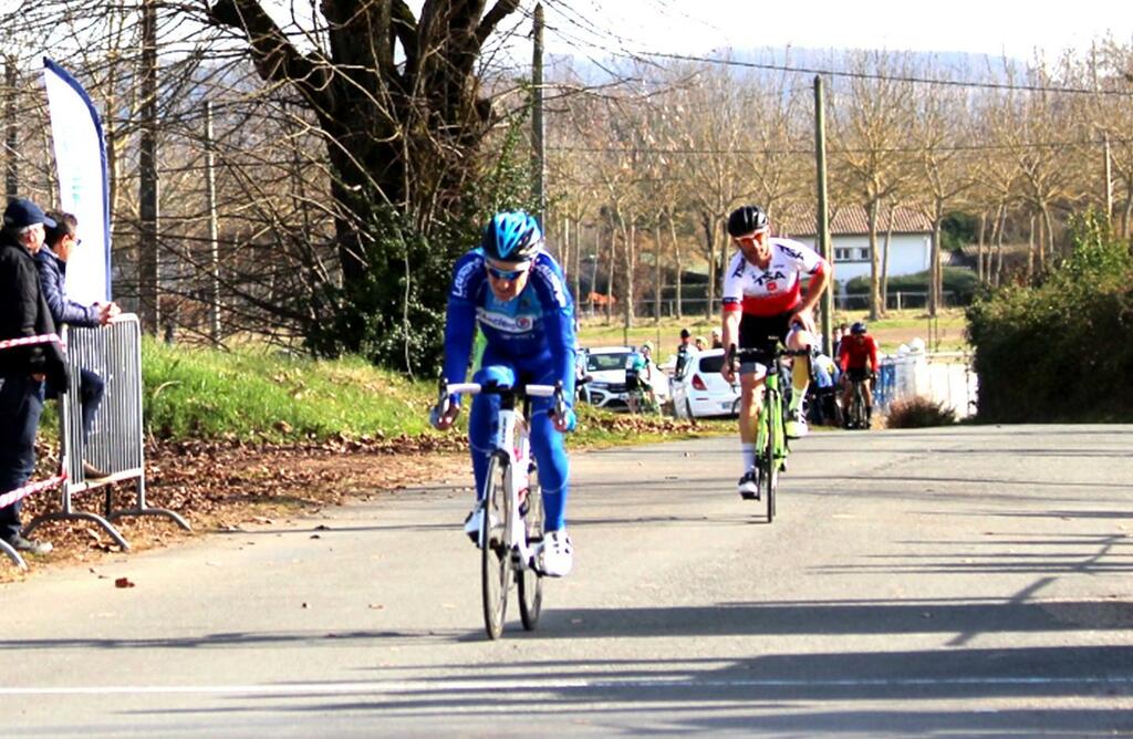 Jean-Louis MONCOUCUT vainqueur en solitaire! Ouverture de la saison cycliste sur route à Catelmoron sur Lot le 13 février 2022.