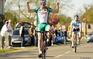 COURSE CYCLISTE DU PAYS D'ORTHE  F F C 2/3/ Juniors / PC Open le 14 Avril 2013