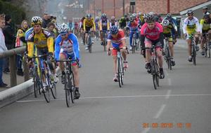 Michel BISBAU Vainqueur en 3ème Cat. à Saint-Julien en Born