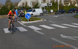 Frédéric SARNIGUET vainqueur de cette nouvelle édition cycliste marquée par le vent et très âprement disputée par les 1ère. catégories.