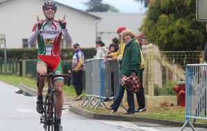 Victoire en 1ère catégorie de LEGUELAFF Christophe (Labouheyre)