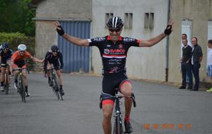 Victoire de Franck VERNIS (Pontact) en 2ème catégorie.