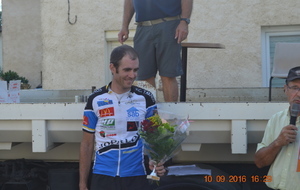 Cédric DUCAU vainqueur pour la cinquième fois de la saison. 