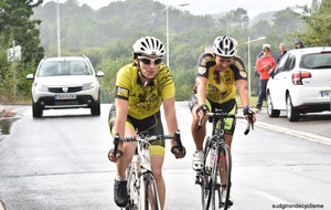 Deux féminines à l'arrivée de ce contre la montre.
Céline BEYRIE (FRSEP Lesperon) 
Noémie BROUSSE ( Stade Montois Cyclisme)