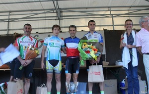 Yan TOUTAIN récent Champion de France vainqueur en solitaire de cette course cycliste.
Frédéric Devert (Labouheyre)2ème.
Simon LAFAGE (Stade Montois) 3ème.