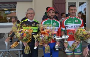 Podium des 1ère-2ème et GS.
André Bégué-  Vincent  GOTTERI- Frédéric DEVERT-