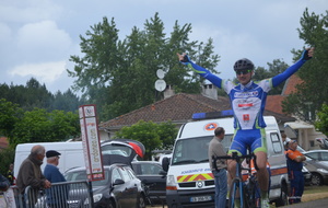 Sébastien LALANNE vainqueur en 1ère Catégorie.