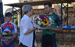 Madame le Maire, Cathy DELMON.
Le vainqueur, Dorian FOULON.