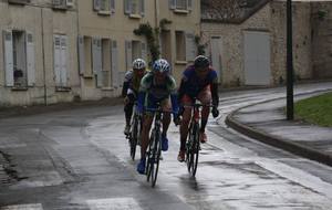 Victoire D'Alexandre COTINO à SENLIS le 12 Avril 2015 Course F.F.C PC Open