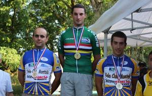 Mickael BISBAU CHAMPION Départemental des Landes à UCHACQ le 13 Juin 2015. COURSE FFC ouverte aux PC Open // Pass'Cyclisme.