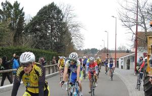 Martin CAZEMAJOR prend la 5ème place à LAU-BALAGNAS (65) course UFOLEP organisée par le  Vélo Club Pierrefitte Luz  Gand Prix EDF-Adour  le samedi 02 Avril 2016