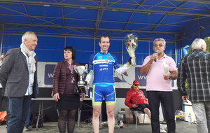 Lionel SUHUBIETTE, vainqueur des  Points chauds  à Mont de Marsan, à la Ronde des Pins, le mardi 8 Mai 2018.