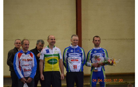 Premier Prix cycliste des fêtes de Bahus Soubiran organisé par le club de Aire Sur Adour le 04 Avril 2015