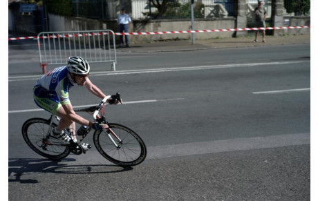 Première Victoire de la saison pour le Saint-Paulois Lionel SUHUBIETTE à ORTHEZ le samedi 25 Juillet 2015 