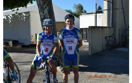 Premier Week                     -end de Septembre avec deux très belles Victoires et trois podiums pour le Saint Paul Sports Cyclisme!