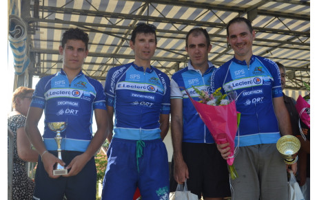 Sébastien LALANNE, Cédric DUCAU, Franck LABEIG, en première catégorie et Clément DARRACQ, en cadet, ont fait briller les couleurs,&quot; bleu et blanc&quot; du Saint Paul Sports Cyclisme.                   &quot;    